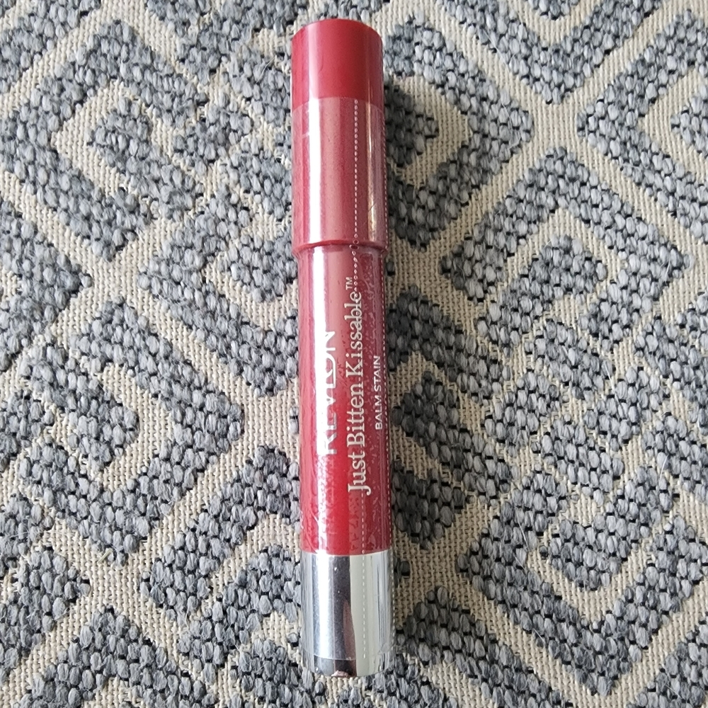 NWT JUST BITTEN KISSABLE BALM/STAIN